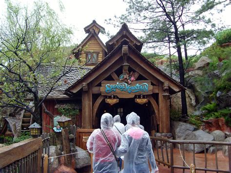 splash mountain youtube|splash mountain entrance.